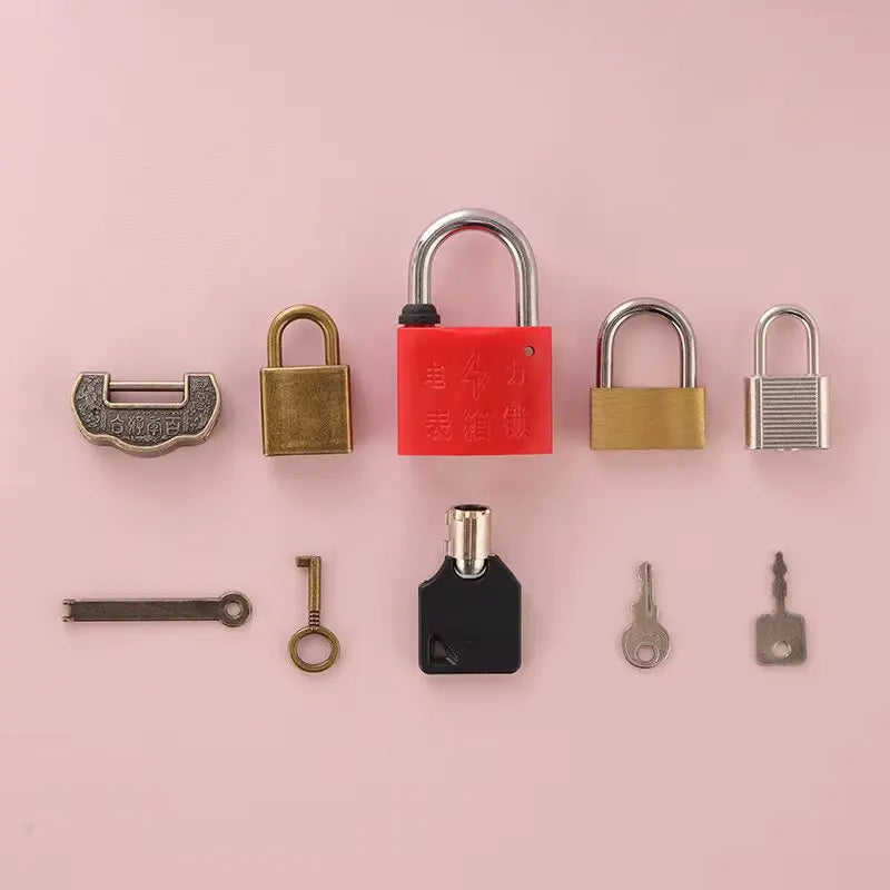 Montessori Little Locks Learning Set
